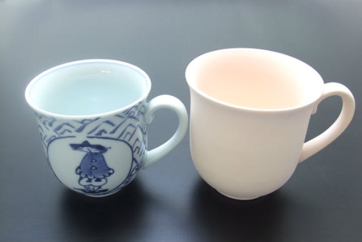 佐賀県 有田 陶芸体験 お茶の時間を自分らしく らく焼への絵付け体験 マグカップ アソビュー