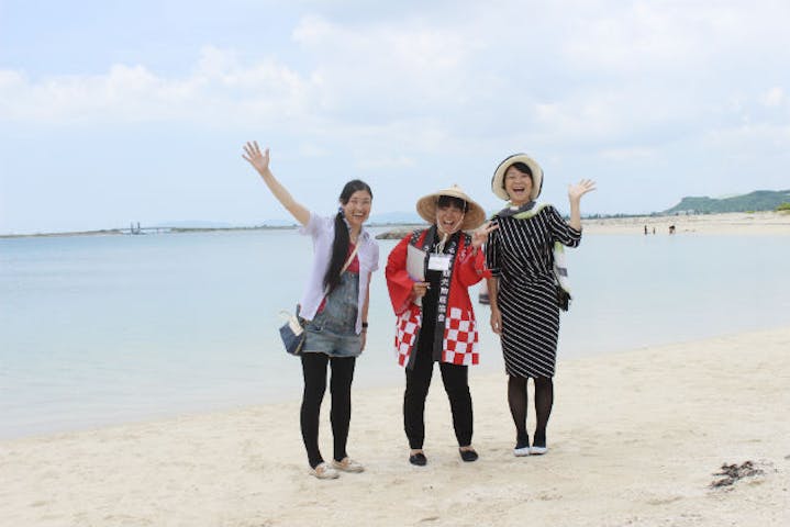 沖縄 うるま市 ガイドツアー 浜比嘉島をまわろう 集落散策 しまんちゅ交流ツアー アソビュー