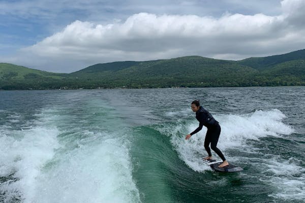 山中湖・ウェイクサーフィン】富士山の見える山中湖で、ウェイク