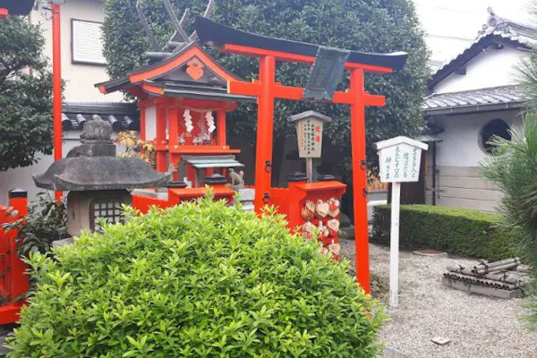 奈良市 ガイドツアー ほんとは怖い 呪いと怨霊の街 怨霊バスターズの怨霊封じならまちツアー アソビュー