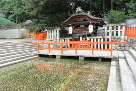 【京都市・ガイドツアー】京都恋愛ラプソティー！下鴨神社で愛のパワーをもらおう 恋愛成就ミニツアー
