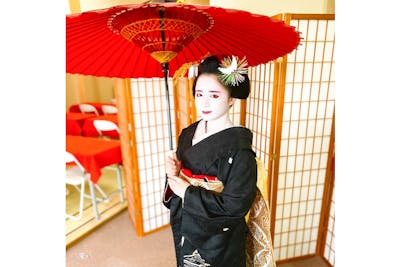 舞妓さんと花見小路通 HTDK-015/SA 001~011 013~014 京都府・京都市・ガイドツアー】舞妓さんの踊りと京会席付き！リアル