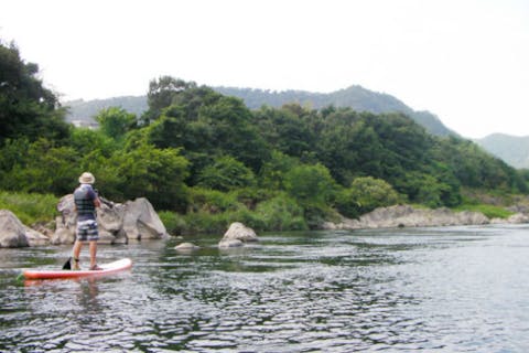 【愛知・犬山・SUP】1日SUP体験！開放的な木曽川をのんびりクルージング