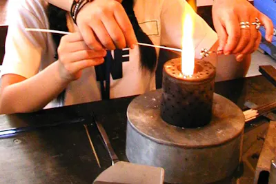 大阪・和泉市・ガラス細工】カラフルなとんぼ玉を自分の手で！バーナー