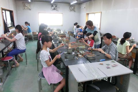 【大阪・和泉・ガラス細工】カラフルな可愛いとんぼ玉を作ろう！バーナーワーク体験（日曜日コース）1時間以内で最大15玉まで！