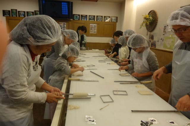 兵庫 料理体験 料理教室 老舗の味を作れる 高級かまぼこ ちくわの手作り体験 アソビュー