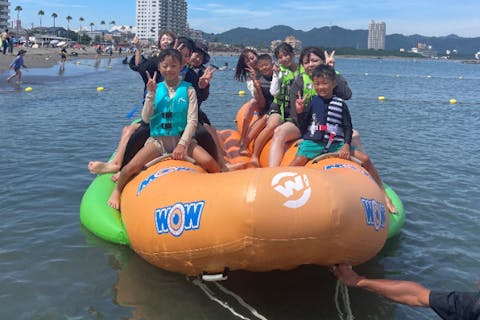 【千葉県鴨川市・バナナボート】海に来たならみんなでバナナボートに乗ろう！