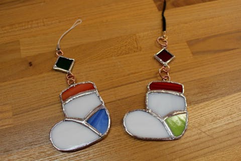 【神奈川・足柄上・ステンドグラス】女性・子供達にも大人気！！サンキャチャー（星・イルカさん・ハトさん・キノコさんなど）を作ろう 工房にある作品を見て選ぶことも出来ます・・・！！