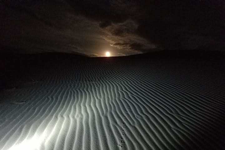 鳥取県 ガイドツアー 神秘的な鳥取砂丘へ 夜の砂丘 ミステリーナイトウォーク アソビュー