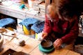 鳥取県の赤瓦陶芸館で陶芸体験！趣あふれる作品を作りましょう！