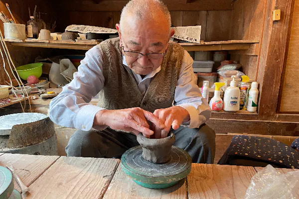 陶芸粘土押出機　壁取り付け　ハンドル付きステンレススチール押し出し機　4層モード LEH-4 規格・寸法・耐荷重一覧- 株式会社 水本機械製作所 ステンレス