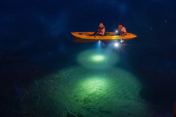 北海道・支笏湖・プレミアムナイトカヤック】昼間とはひと味違う夜の自然を体感！水質トップクラスの湖・川でプライベートツアー（写真つき）｜アソビュー！