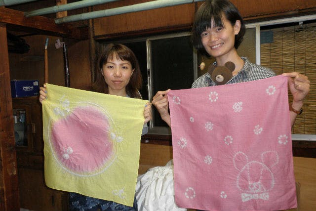 京都 染物体験 デザインも楽しめる充実体験 京の絞り染めにチャレンジ アソビュー