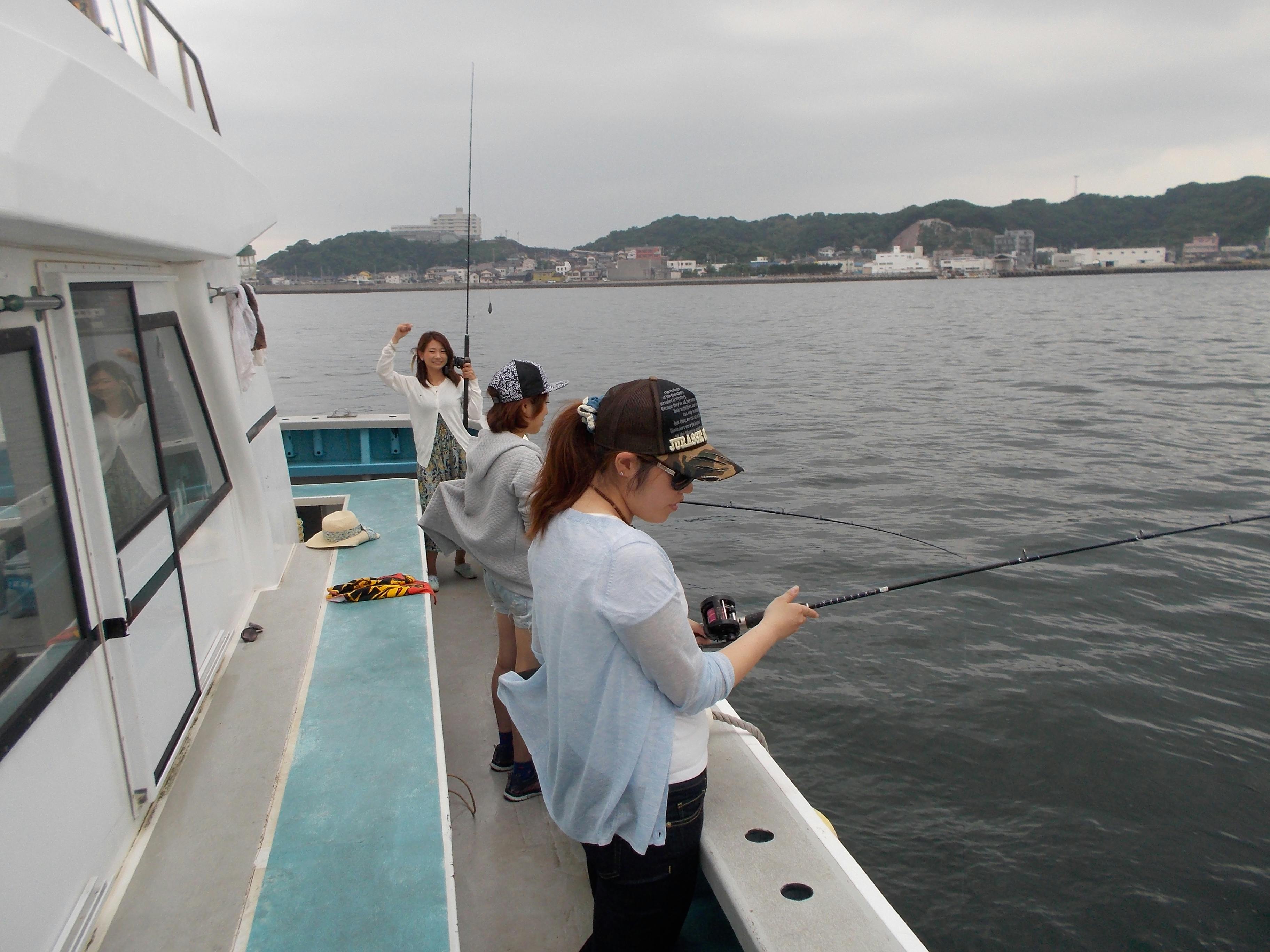 愛知 南知多町 船釣り 初心者でも安心の船釣り体験 魚の宝庫の海で狙うは大物 アソビュー