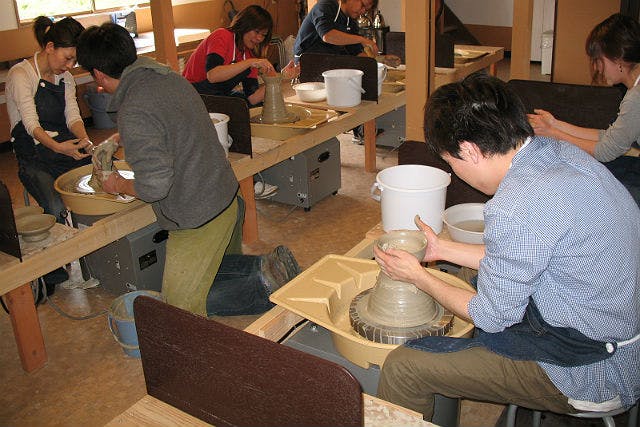 相玄窯陶芸教室は栃木県の益子町にて陶芸体験が楽しめる工房です。