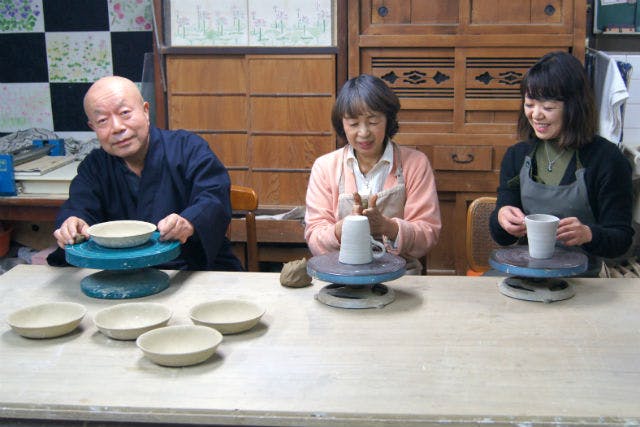 【大阪市・陶芸体験】「作りたい」の気持ちに応えます！お好きな製法で陶芸体験