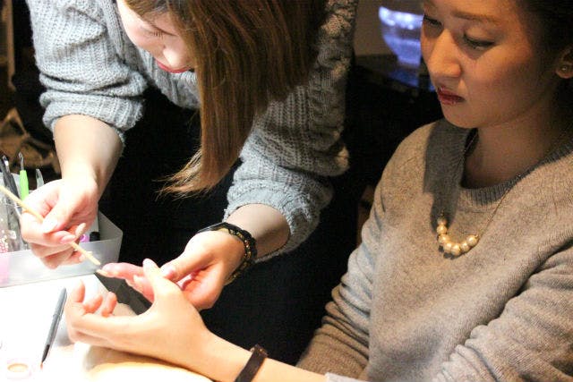 東京 吉祥寺 ジェルネイル体験 プロのネイリストがセルフネイルのポイントをレクチャー アソビュー