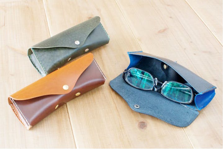 京都 レザークラフト レザーで作るメガネケース カッコいい実用的な作品作り アソビュー