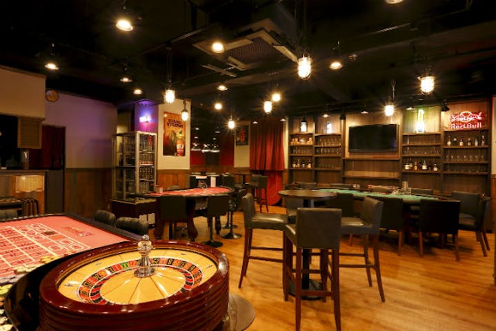 六本木 カジノ体験 ギャンブラーになりきって楽しもう 本格カジノ体験 アソビュー