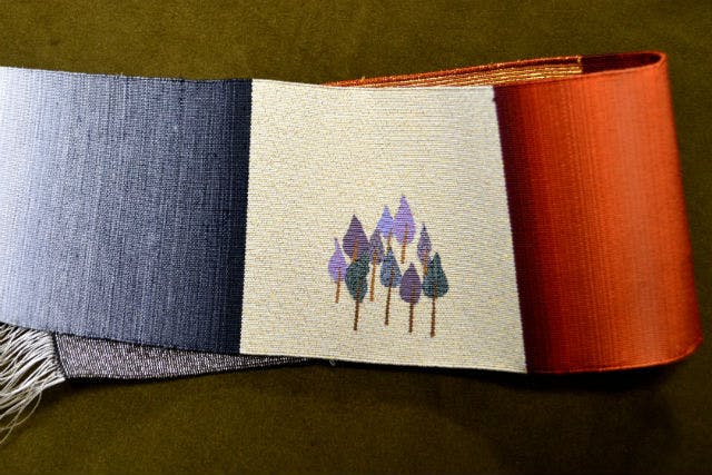 【京都・機織り体験】雅な絵柄を織り上げよう。本格的な綴織が体験できる1日体験