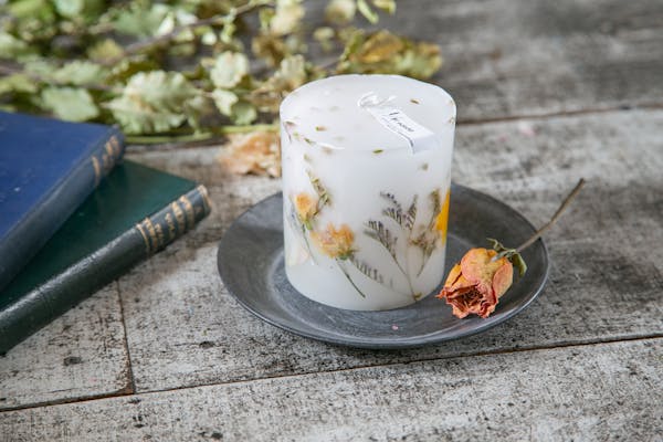 福岡・天神・キャンドル作り】季節のお花を永く楽しめるボタニカル