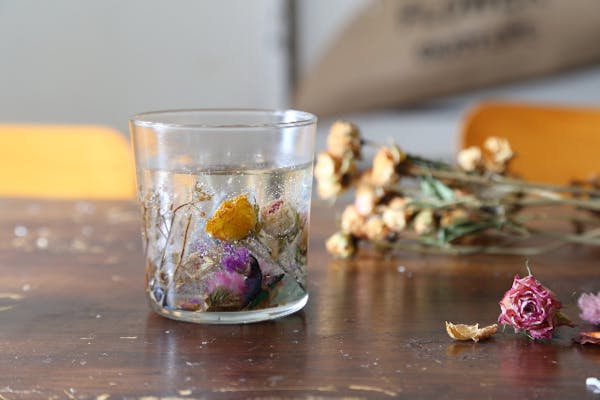 福岡・天神・キャンドル作り】 ずっと使える！お花を閉じ込めた