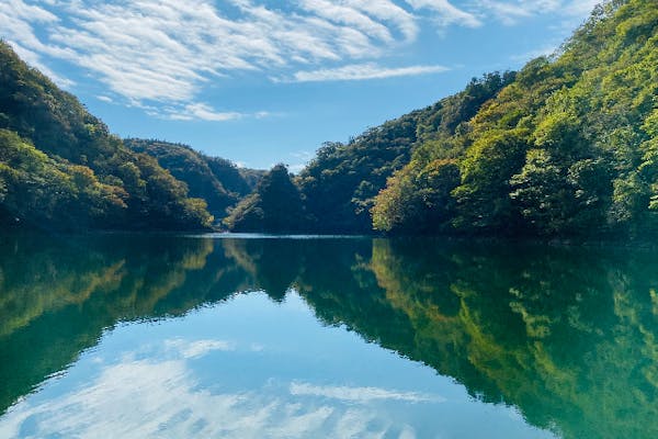 広島・帝釈峡・クルージング】日本百景はダテじゃない！遊覧船クルージングで神龍湖を巡ろう！｜アソビュー！