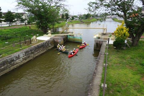【宮城・石巻・カヌー】国の重要文化財の「石井閘門」を見学しよう！北上運河カヌー体験