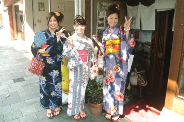 【京都・着付け体験・アイスクリーム付き】着付け歴20年以上の女将がお手伝いします！
