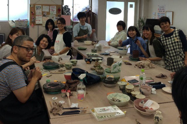 たびびとの木は、埼玉県所沢市にある陶芸教室です。陶芸デビューしてみませんか？
