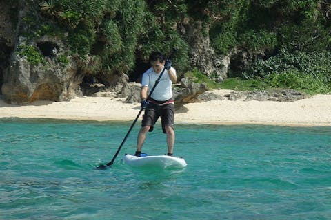 【沖縄・真栄田岬・SUP】海を散歩しよう！クルージングを楽しむ、初めてのSUPプラン