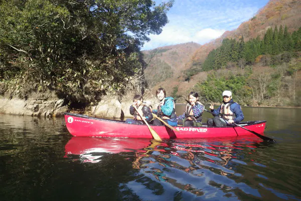 岡山・新見市・カヌー】3歳からOK！最大4名様まで乗れるカナディアン