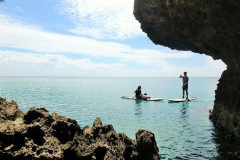 【沖縄・糸満・SUP体験】基本動作を身に付けられます！SUP入門にどうぞ