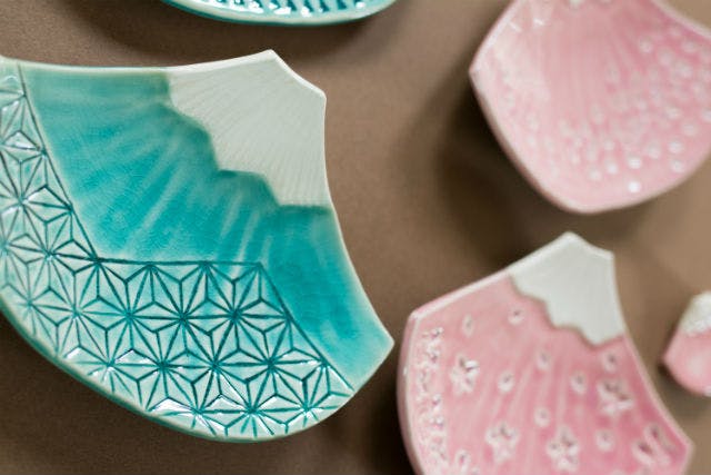 東大阪・陶芸体験】手作り感あふれる！ゆびかき富士山のお皿＆箸置き