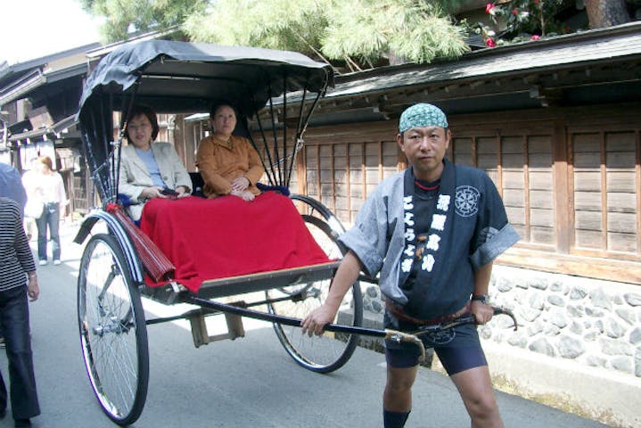 飛騨高山 人力車 旅行気分を盛り上げる 心のこもった歴史遊覧ツアー アソビュー 飛騨高山 人力車 旅行気分を盛り上げる 心のこもった歴史遊覧ツアー アソビュー
