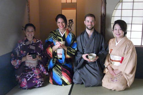 【銀座・茶道体験】一碗のお茶から、笑顔の輪が広がる。銀座で茶道体験