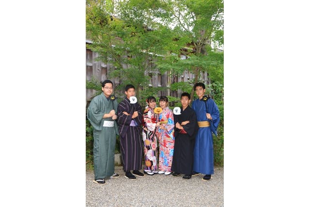 京都 祇園 着物 浴衣レンタル 25歳以下の学生にお得 1000着以上の着物から選べる 小物フルセット着物 浴衣プラン アソビュー