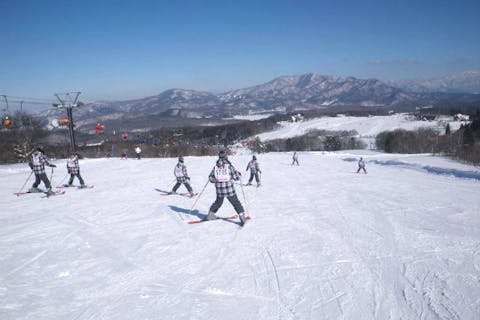 長野 信濃町 スキースクール はじめてのスキーから中級者まで 半日レッスン アソビュー