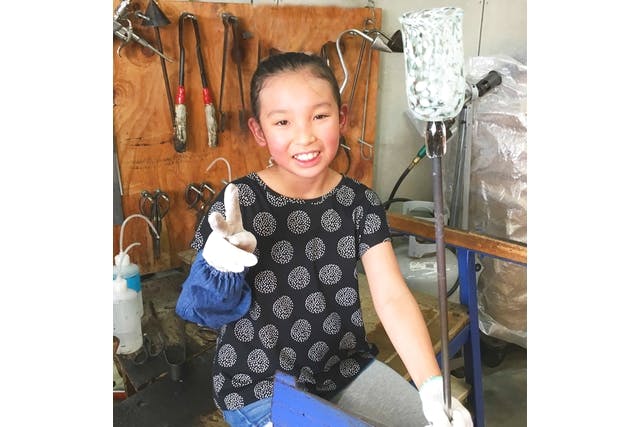 横浜・吹きガラス】オリジナルマイグラス・花びん等／体験時間1時間