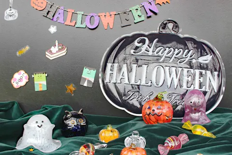 【横浜・吹きガラス体験】季節限定オーナメントづくり／ハロウィン