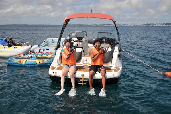 沖縄・宜野湾】絶景パラセーリング＆絶叫バナナボート×ボート