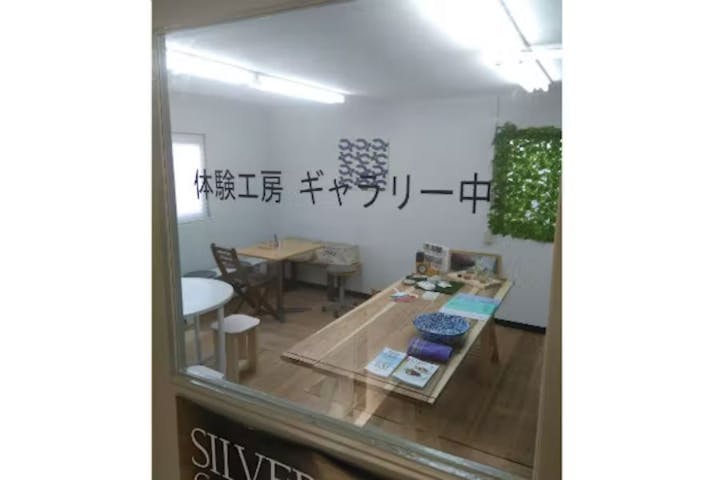 体験工房ギャラリー中　大阪駅前教室