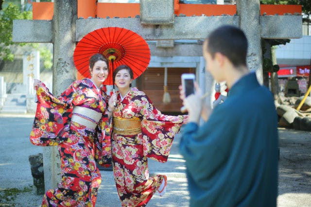 福岡 中央区 着物レンタル すぐに着られるカンタン着物で 福岡を観光 アソビュー