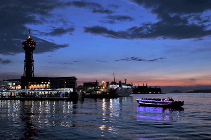 福岡 博多 クルージング 夜のロマンチックな船旅をどうぞ 博多湾クルーズ アソビュー