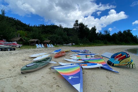【奄美大島・ウィンドサーフィン】わずか30分で30m往復できるまで上達！ウィンドサーフィンスクール