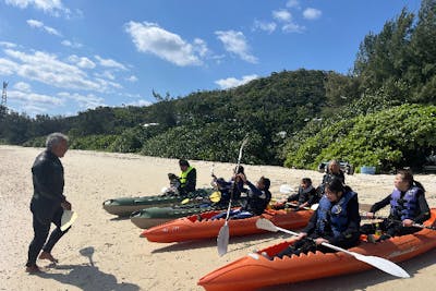 奄美大島・シーカヤック】ウミガメが泳ぐ海へ繰りだそう！楽園