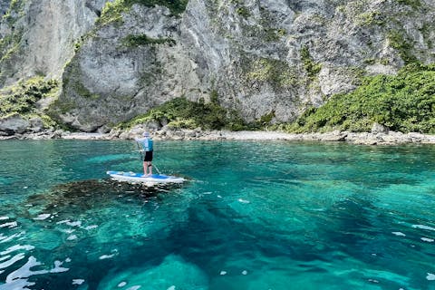 【北海道・青の洞窟・SUP】幻想的な「北海道ブルー」の雄大な絶景スポットでSUP体験！一人旅、カップル、女子会、女子旅、ファミリーに大人気のアクティビティです。