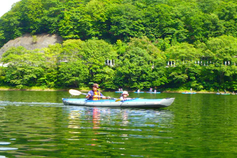 【群馬・みなかみ・レイクカヌー】大自然でヒーリング！奥利根の魅力満載カヌーツアー（1日コース・ランチ付き）#女性 # カップル #ファミリー