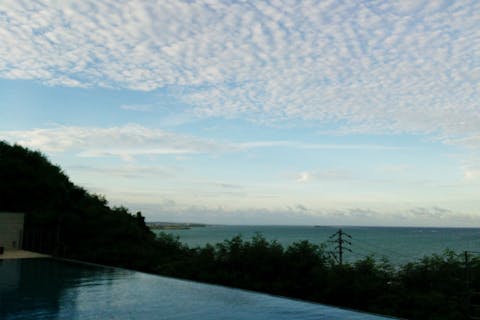 【沖縄・那覇・ヨガ】絶景ロケーションホテルで、朝ヨガを満喫しよう！