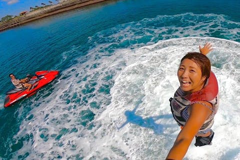 水圧で空を飛ぶ フライボード 体験予約 アソビュー